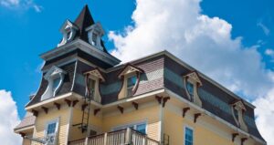 Expert Roofing Contractor's Choice: 6 Unique Roof Designs You Should Consider